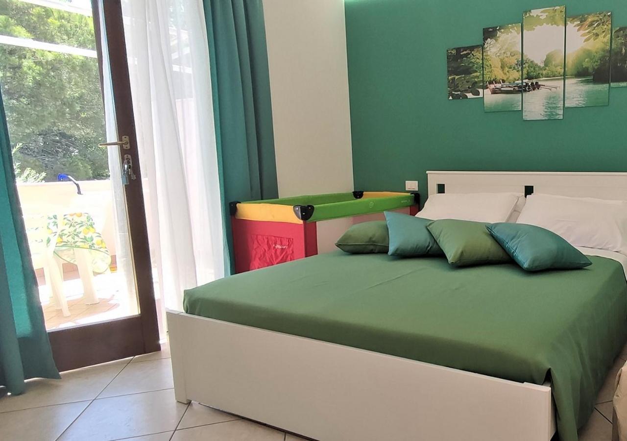 B&B Di Girolamo Lido Di Fondi Eksteriør bilde
