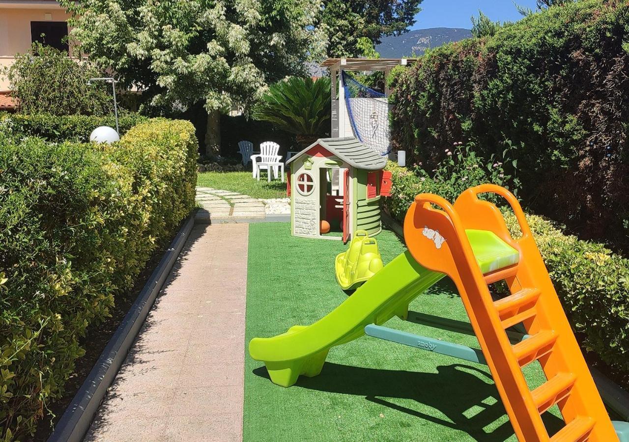 B&B Di Girolamo Lido Di Fondi Eksteriør bilde